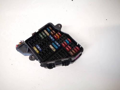 Used Fuse box VW PASSAT B5 Variant (3B5) 1.9 TDI (110 hp) 32945353