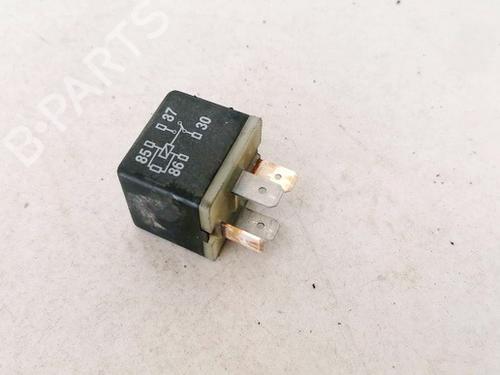 Electronic sensor AUDI 100 C4 Avant (4A5) 2.5 TDI | BP33075315M84 - Image 2