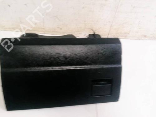Used Glove box Glove box OPEL ZAFIRA A MPV (T98) 2.0 DI 16V (F75) (82 hp) 35360193 35360193