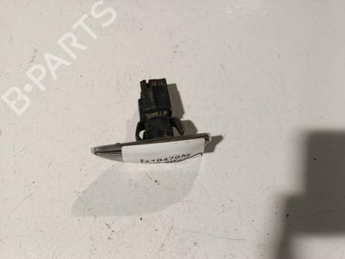 Used Right side indicator Right side indicator VOLVO S60 I (384) D5 (163 hp) 35003789 35003789