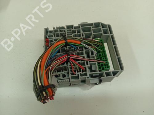 Fuse box OPEL MERIVA A MPV (X03) 1.6 16V (E75) | BP37093996E1 - Image 3