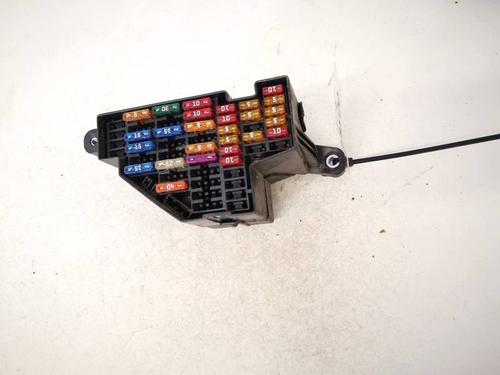 fuse-box-vw-passat-b6-3c2-2005-2006-2007-2008-2009-2010-2011-32919897 main image