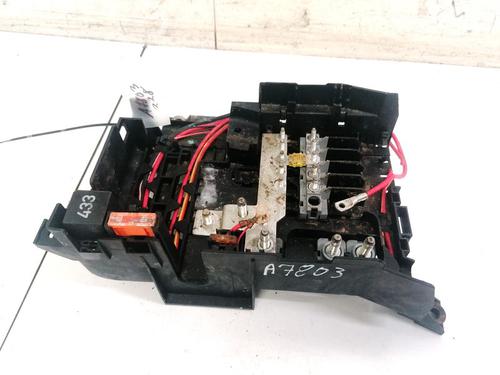 Used Fuse box Fuse box 32898074 32898074