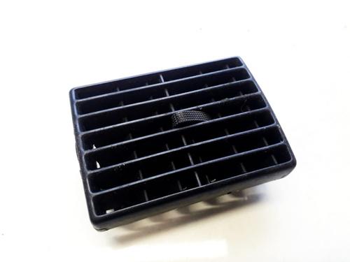 Used Air vent Air vent AUDI 100 C3 Saloon (443, 444) 2.0 D Turbo (87 hp) 33104789 33104789