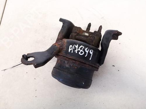 Used Engine mount Engine mount TOYOTA AVENSIS VERSO (_M2_) 2.0 D (CLM20_, CLM20R) (116 hp) 32899100 32899100