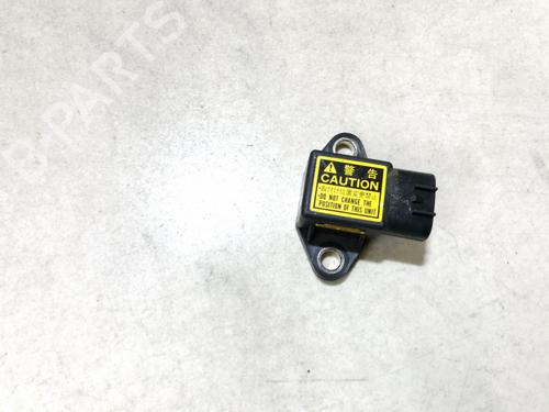 Used Electronic module Electronic module TOYOTA RAV 4 II (_A2_) 2.0 (ACA26) (150 hp) 33071785 33071785