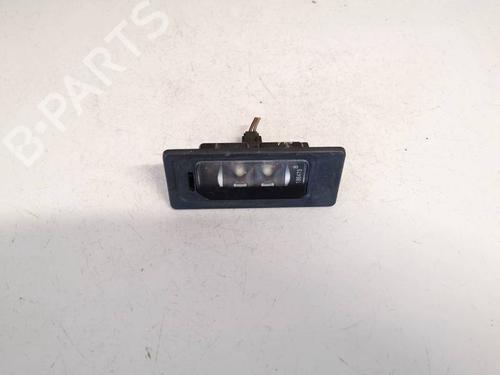licence-plate-light-vw-touran-1t3-2010-2011-2012-2013-2014-2015-2016-35090627 main image