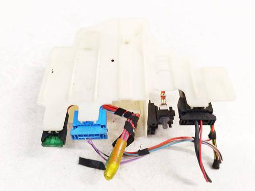Used Fuse box Fuse box BMW 5 (F10) 520 d (184 hp) 39758144 39758144