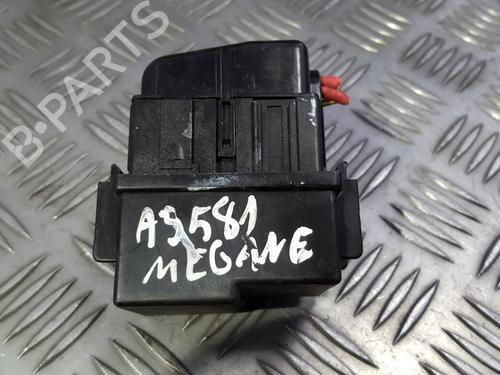 Used Fuse box Fuse box 33493629 33493629