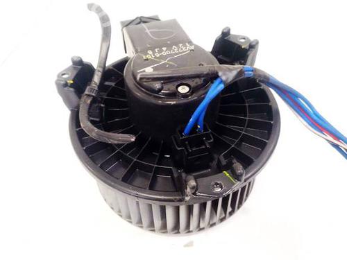 Used Heater blower motor Heater blower motor TOYOTA AURIS (_E15_) 1.4 D-4D (NDE150_, NDE150R) (90 hp) 35053873 35053873
