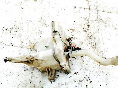 Sprinklertank Sprinklertank TOYOTA AURIS (_E15_) 1.4 D-4D (NDE150_, NDE150R) (90 hp) 35053499 35053499