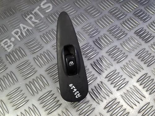 Used Switch Switch HYUNDAI SONATA III (Y-3) 2.0 i (95 hp) 33492272 33492272