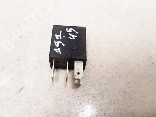 Used Electronic sensor Electronic sensor OPEL ASTRA G Hatchback (T98) 1.6 (F08, F48) (75 hp) 33107009 33107009