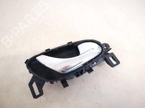 Used Front right interior door handle Front right interior door handle 35323872 35323872