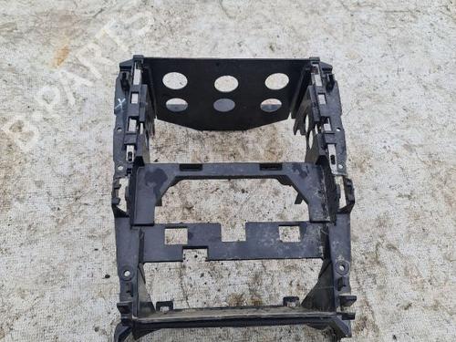 Used Support Support MERCEDES-BENZ M-CLASS (W164) ML 320 CDI 4-matic (164.122) (224 hp) 32571682 32571682