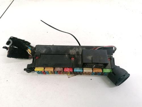 Used Fuse box Fuse box SEAT CORDOBA Vario (6K5) 1.9 TDI (90 hp) 32902122 32902122