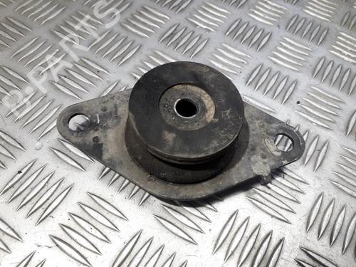 Used Engine mount Engine mount RENAULT LAGUNA I (B56_, 556_) 2.2 D (B56F/2) (83 hp) 33501701 33501701