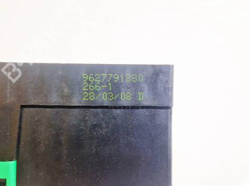 Fuse box CITROËN C5 III (RD_) 2.0 HDi (RDRHD8, RDRHDJ, RDRHR8, RDRHRJ) | BP32579352E1 