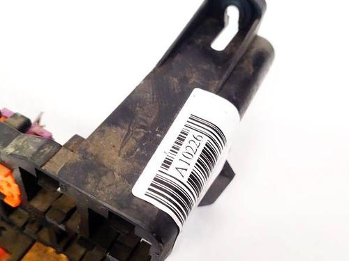 Fuse box AUDI A4 B5 (8D2) 2.4 | BP32587615E1