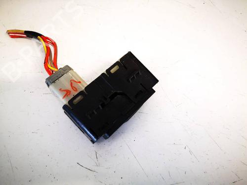 Switch DODGE CALIBER 2.0 CRD | BP32585801I30