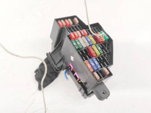 fuse-box-vw-golf-v-1k1-2003-2004-2005-2006-2007-2008-2009-2010-32930344 main image