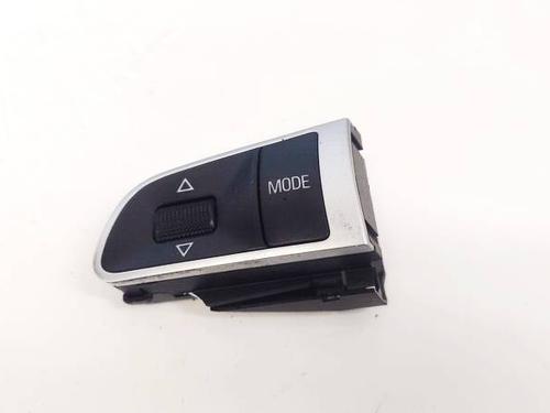 steering-wheel-controls-audi-a4-b8-8k2-2007-2008-2009-2010-2011-2012-2013-2014-2015-2016-2017-35114953 main image