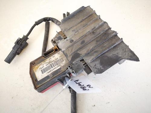 Fuse box CITROËN C5 III (RD_) 2.0 HDi (RDRHD8, RDRHDJ, RDRHR8, RDRHRJ) | BP32914691E1 - Image 2