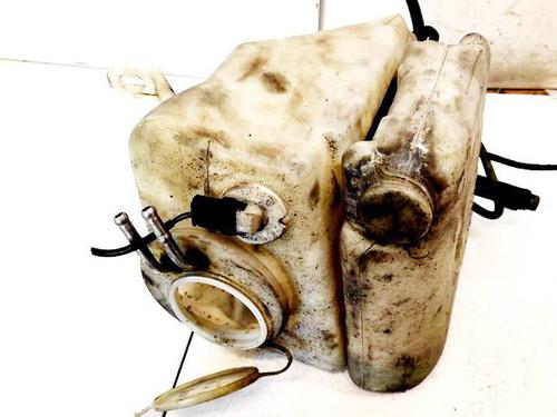 Sprinklertank Sprinklertank MERCEDES-BENZ E-CLASS (W210) E 270 CDI (210.016) (170 hp) 35266998 35266998