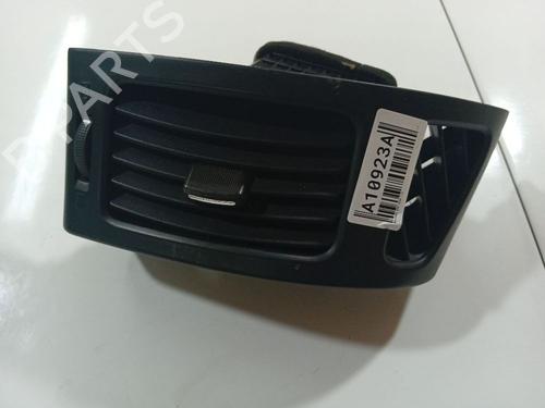 Used Air vent HYUNDAI i30 (FD) 1.6 CRDi (90 hp) 32549129