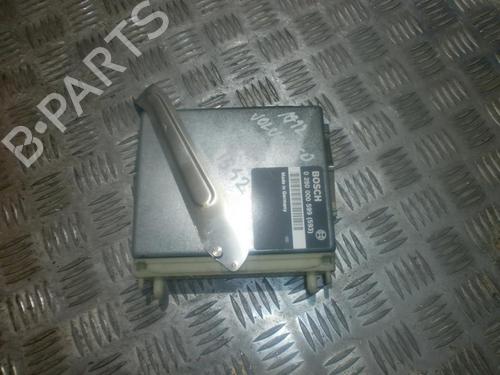 Used Engine control unit (ECU) Engine control unit (ECU) VOLVO 850 (854) 2.4 (140 hp) 33481384 33481384