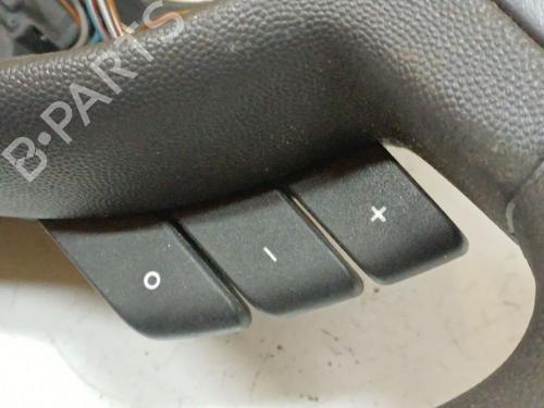 Used Steering wheel controls Steering wheel controls 36685733 36685733