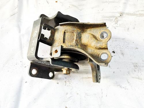Used Engine mount Engine mount KIA SPORTAGE II (JE_, KM_) 2.0 CRDi 4WD (140 hp) 33063145 33063145