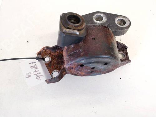 Used Engine mount Engine mount OPEL CORSA D (S07) 1.3 CDTI (L08, L68) (75 hp) 32919702 32919702