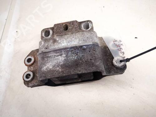 Used Engine mount Engine mount VW GOLF V (1K1) 1.4 FSI (90 hp) 32924763 32924763