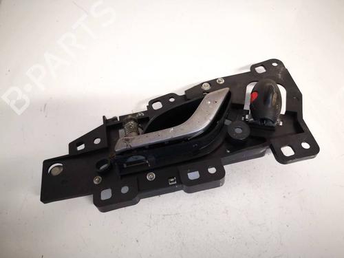 Used Front left interior door handle Front left interior door handle 35197458 35197458