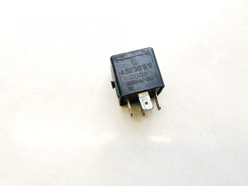 Used Electronic sensor Electronic sensor MERCEDES-BENZ S-CLASS (W220, V220) S 320 CDI (220.026, 220.126) (197 hp) 33061924 33061924