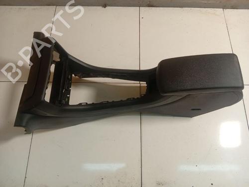 Used Armrest / Center console Armrest / Center console 38161063 38161063