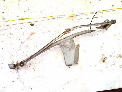 Used Front wipers mechanism Front wipers mechanism AUDI 100 C3 Saloon (443, 444) 2.0 D (70 hp) 35872013 35872013