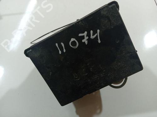 Used Fuse box Fuse box PEUGEOT EXPERT Van (VF3A_, VF3U_, VF3X_) 2.0 HDi 120 (120 hp) 32538483 32538483