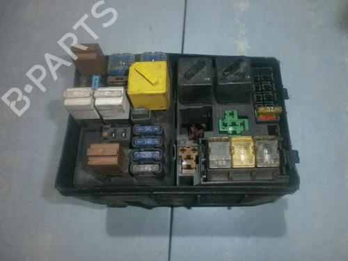 Used Fuse box Fuse box FORD MONDEO I (GBP) 1.6 i 16V (88 hp) 33485535 33485535