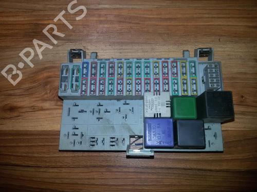 Used Fuse box Fuse box OPEL ASTRA F Hatchback (T92) 1.7 TD (F08, M08, F68, M68) (68 hp) 33493980 33493980