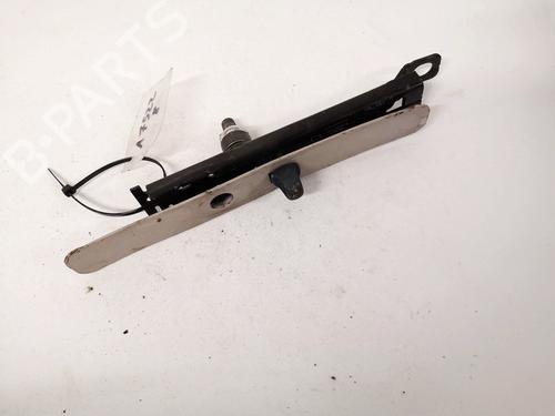 support-chrysler-pt-cruiser-pt_-2000-2001-2002-2003-2004-2005-2006-2007-2008-2009-2010-32889241 main image