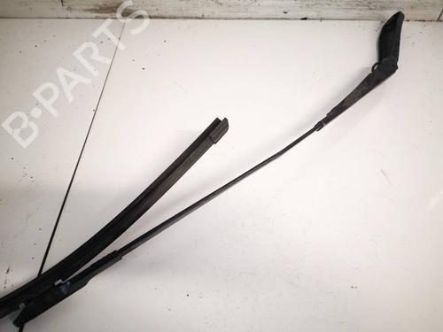 front-windshield-wiper-arm-volvo-xc60-i-suv-156-2008-2009-2010-2011-2012-2013-2014-2015-2016-2017-2018-32968212 main image