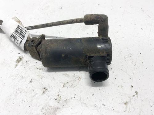 Washer pump FORD TRANSIT Van (FA_ _) 2.4 DI (FAA_, FAB_, FAC_, FAD_) | BP35036837E24 - Image 2