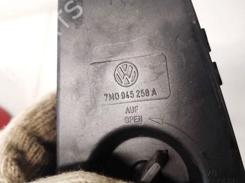 Lamp holder VW PASSAT B6 (3C2) 2.0 TDI | BP35327594L10 - Image 3