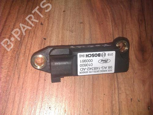 electronic-module-ford-focus-i-daw-dbw-1998-1999-2000-2001-2002-2003-2004-2005-2006-2007-2008-2009-33501666 main image