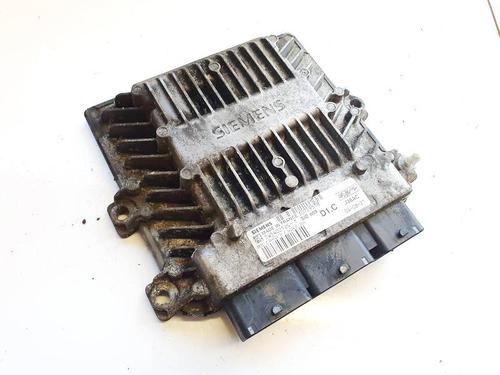 Used Engine control unit (ECU) Engine control unit (ECU) VOLVO V50 (545) 2.0 D (136 hp) 32951639 32951639