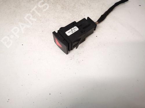 Used Warning switch Warning switch VW POLO IV (9N_, 9A_) 1.2 12V (64 hp) 35399846 35399846
