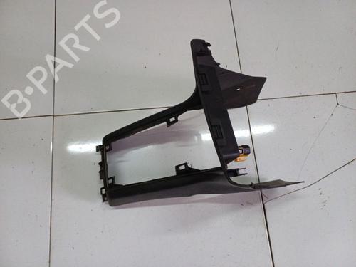 Midtkonsoll Midtkonsoll MITSUBISHI PAJERO PININ I (H6_W, H7_W) 2.0 GDI (H67W, H77W) (129 hp) 39701583 39701583