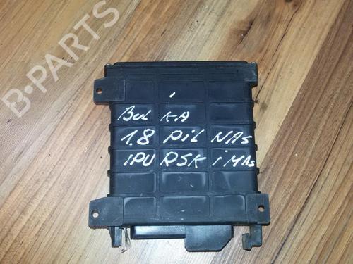 Used Engine control unit (ECU) Engine control unit (ECU) AUDI 80 B3 Saloon (893, 894, 8A2) 1.8 S (90 hp) 33491182 33491182